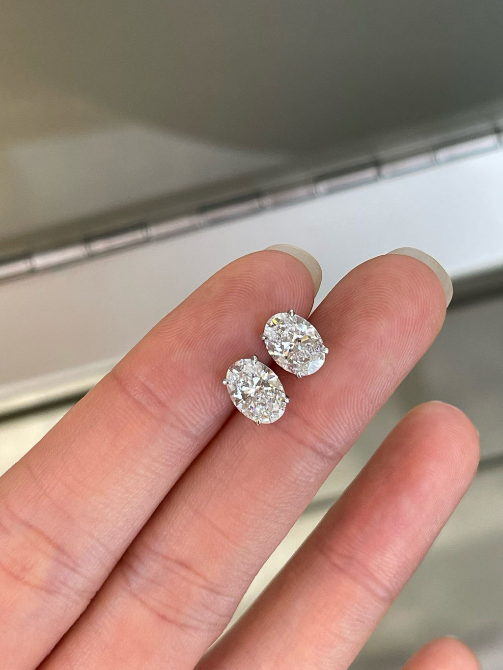 MEETMAY | Oval-Cut Moissanite Stud Earrings – S925 Sterling Silver 18K Gold Plated, GRA Certified