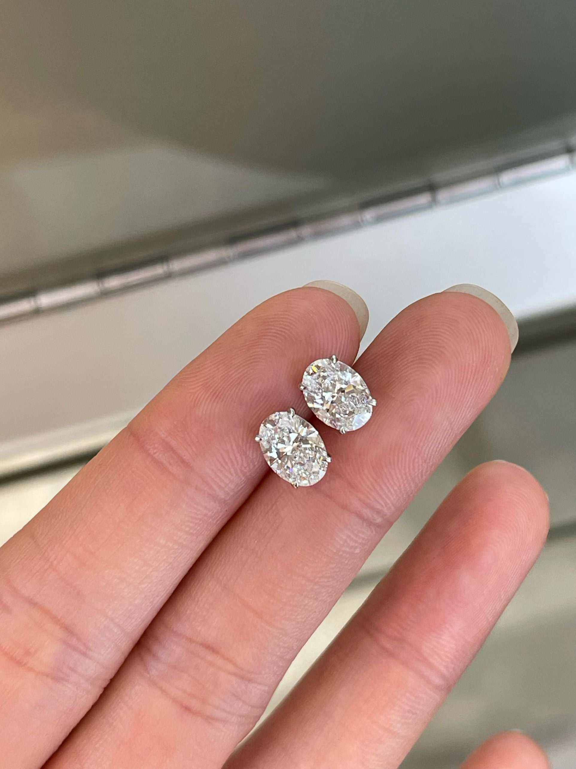 MEETMAY | Oval-Cut Moissanite Stud Earrings – S925 Sterling Silver 18K Gold Plated, GRA Certified