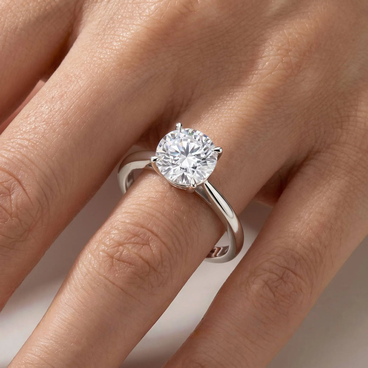 MEETMAY | Round-Cut Moissanite Adjustable Ring – S925 Sterling Silver 18K Gold Plated, D-Color