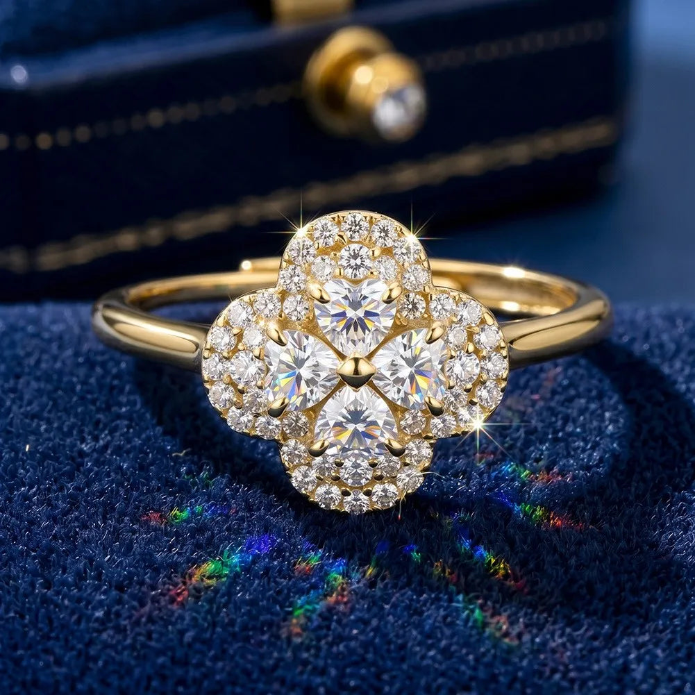 Clover Ring Lifestyle 3