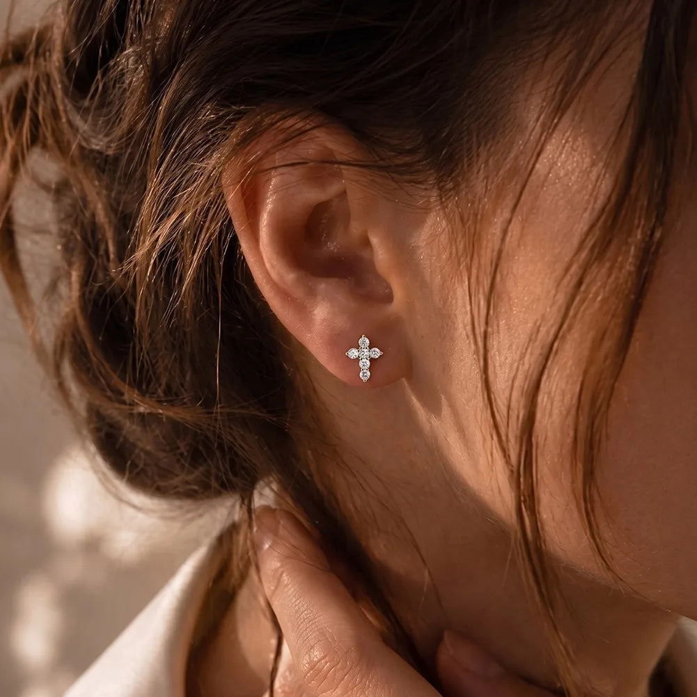 MEETMAY | Cross-Cut Moissanite Stud Earrings – S925 Sterling Silver 14K Gold Plated, D-Color